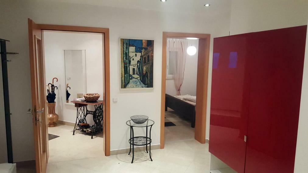 Apartment Annabela Banjol Екстер'єр фото
