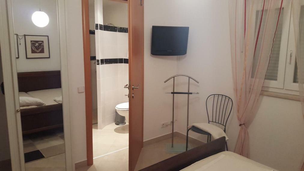 Apartment Annabela Banjol Екстер'єр фото